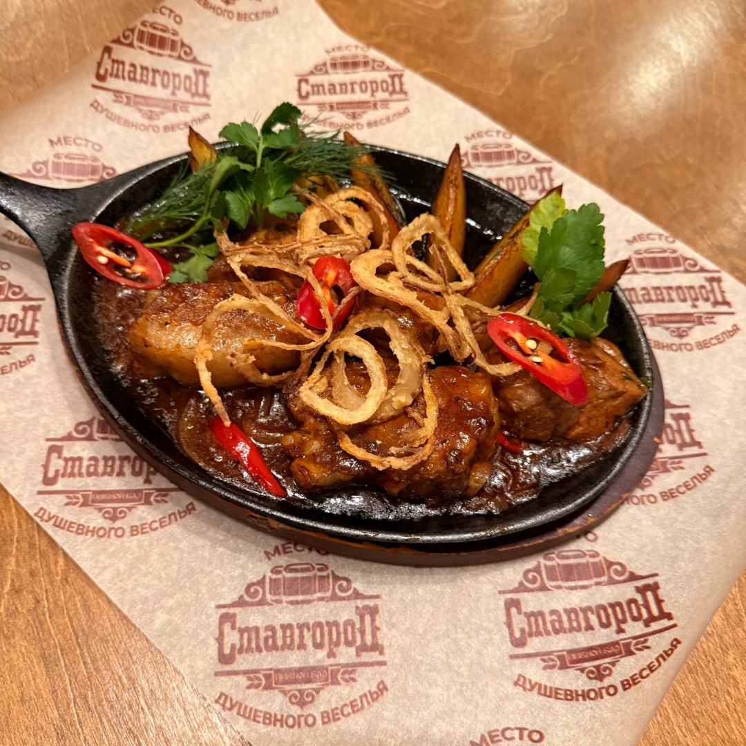 Ребра свиные с картофелем